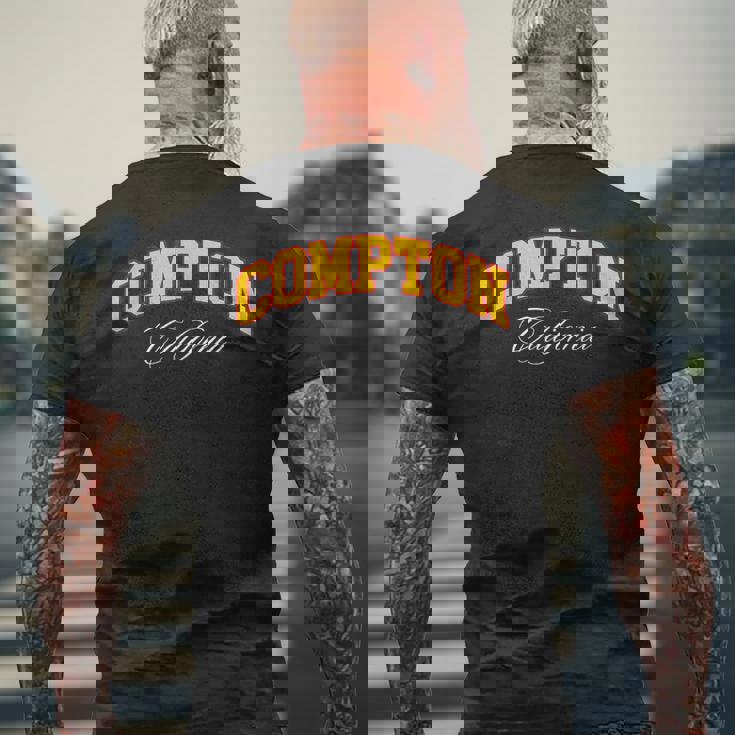 Compton Compton Pride California 310 Compton City Ca メンズTシャツ バックプリント 高齢者への贈り物