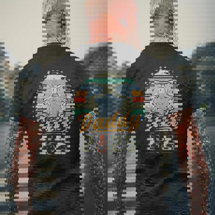 Daddy 2025 、初めてのパパ、初めての父の日 メンズTシャツ バックプリント 高齢者への贈り物