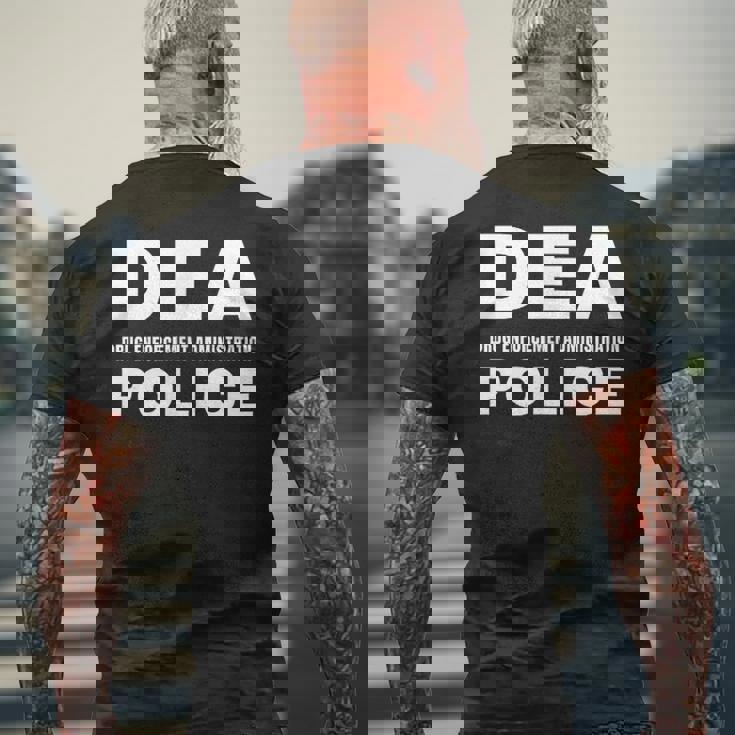 Dea 警察官 麻薬取締局 フロントサイド メンズTシャツ バックプリント 高齢者への贈り物