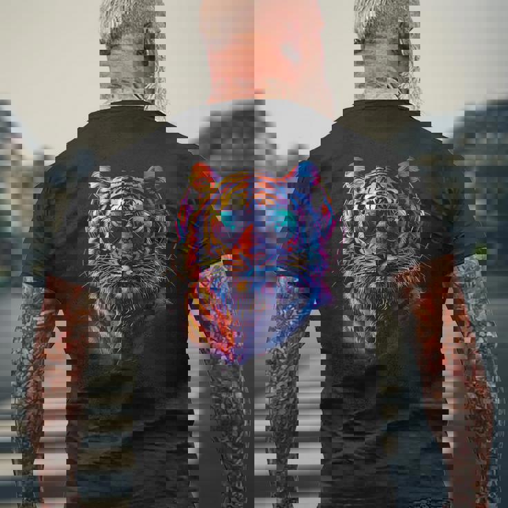 Dj Tiger 音楽プロデューサー Beatmaker Music Headphones House メンズTシャツ バックプリント 高齢者への贈り物