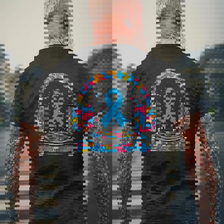 Dj ヘッドフォン パズル 自閉症啓発 自閉症 レディース メンズ メンズTシャツ バックプリント 高齢者への贈り物