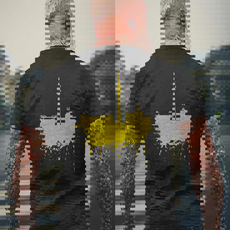 Dortmundkyline ドルトムントのスカイライン 黄色い絵 ドルトムント好きにはたまらないファンアート メンズTシャツ バックプリント 高齢者への贈り物