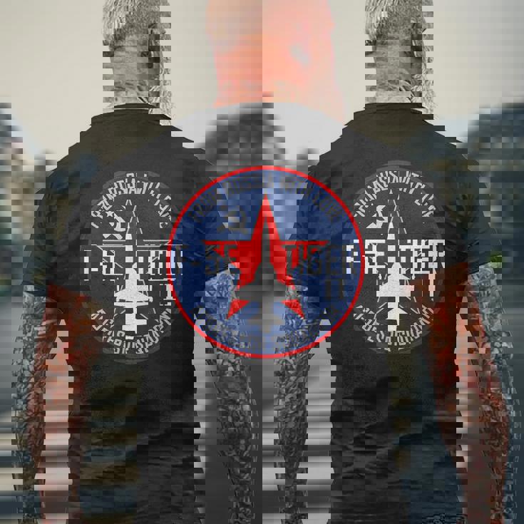 F-5E タイガーii メンズTシャツ バックプリント 高齢者への贈り物