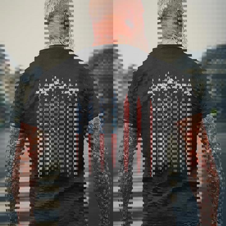 F4 ファントムファイタージェット アメリカ国旗 飛行機 F-4 7月4日 メンズTシャツ バックプリント 高齢者への贈り物