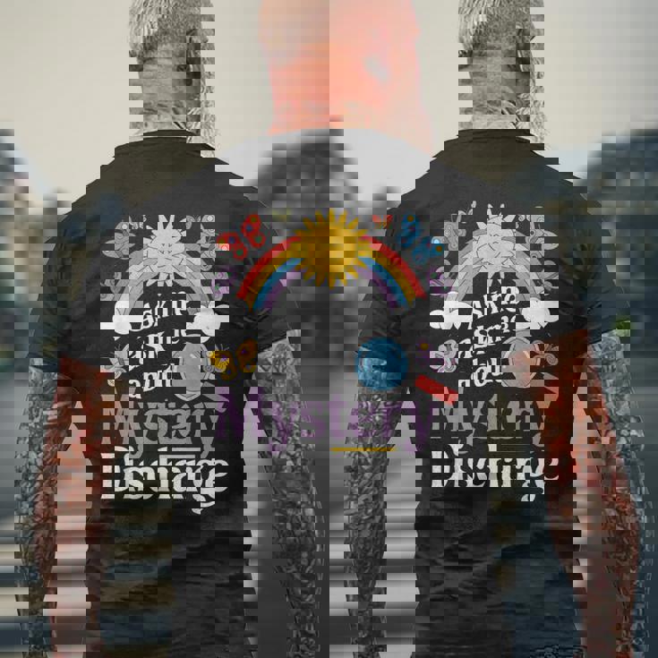 Ask Me About My Mystery Discharge アダルトユーモアジョーク メンズTシャツ バックプリント 高齢者への贈り物