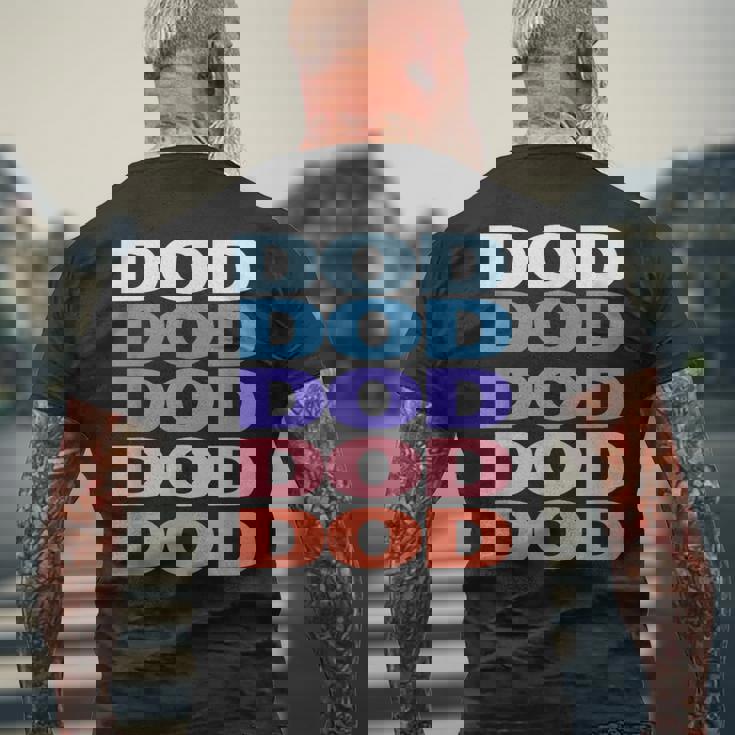Modern Repeated Text Dod メンズTシャツ バックプリント 高齢者への贈り物