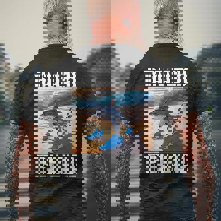 Tralalero Tralala イタリア Brainrot Gen Z メンズTシャツ バックプリント 高齢者への贈り物