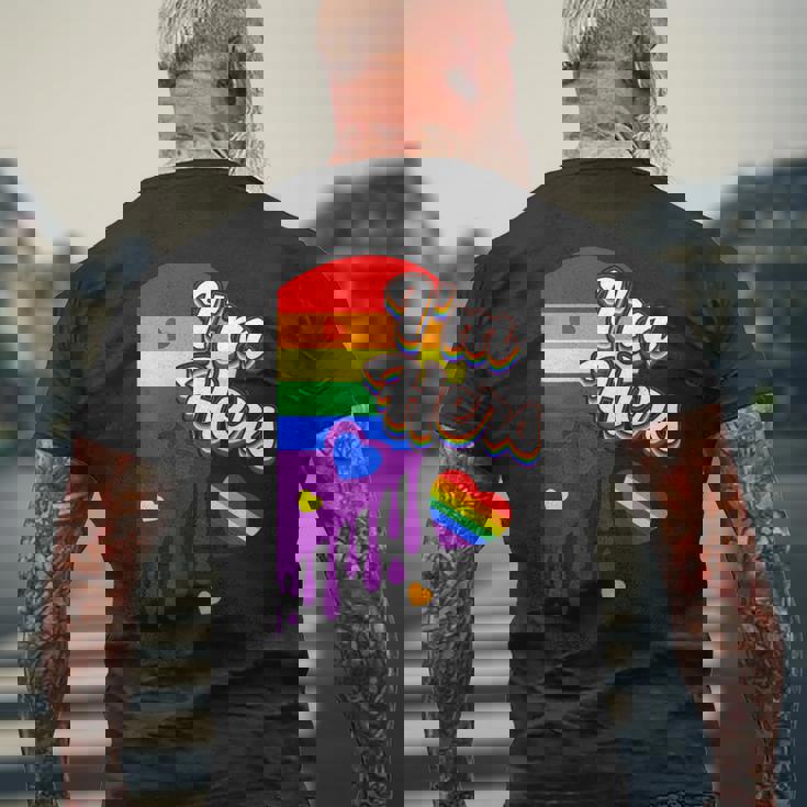 I'm Hers &He's Mine 虹のハート Lgbtq プライド デザイン メンズTシャツ バックプリント 高齢者への贈り物