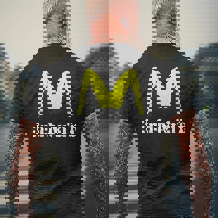 I'm Lovin' It ユーモラスな攻撃的なイヌエンド メンズTシャツ バックプリント 高齢者への贈り物