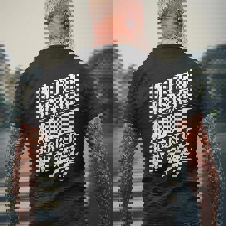 I'm Often Mistaken For An Adult Because Of My Age メンズTシャツ バックプリント 高齢者への贈り物