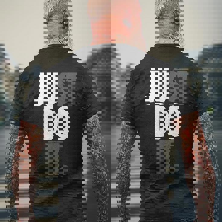 Judo 柔道 メンズTシャツ バックプリント 高齢者への贈り物