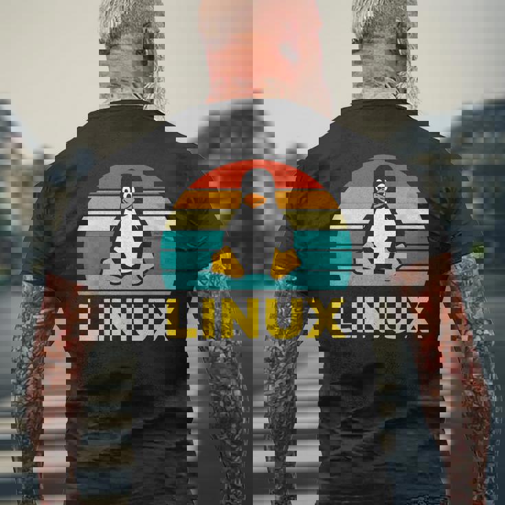 Linux レトロ ヴィンテージ ペンギン オタク ペンギン オペレーティング システム オタク メンズTシャツ バックプリント 高齢者への贈り物