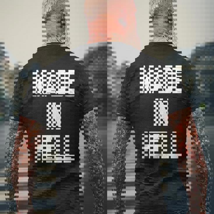 Made In Hell 面白いことわざ皮肉なノベルティ クール メンズTシャツ バックプリント 高齢者への贈り物