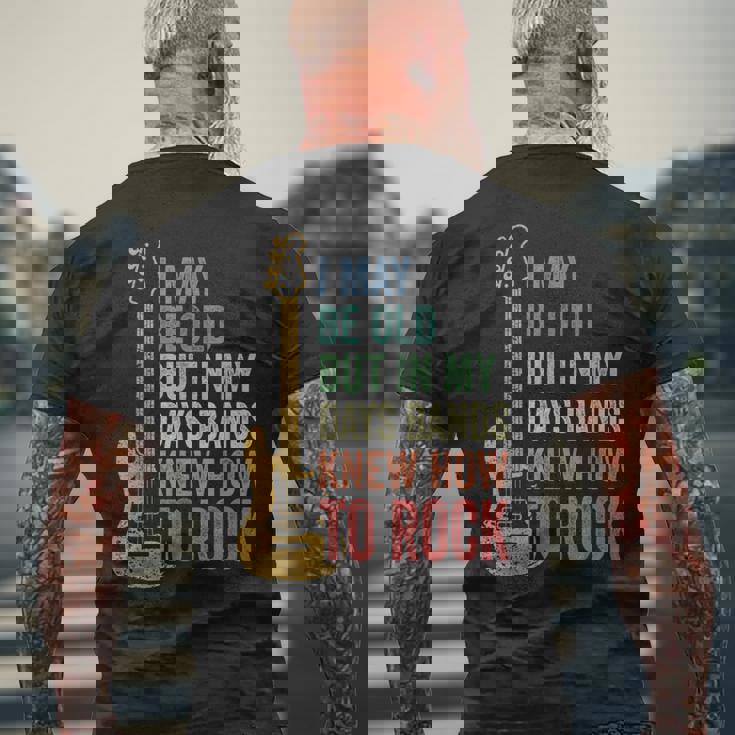 I May Be Old クールバンド レトロギター フェンダー ロックンロール メンズTシャツ バックプリント 高齢者への贈り物