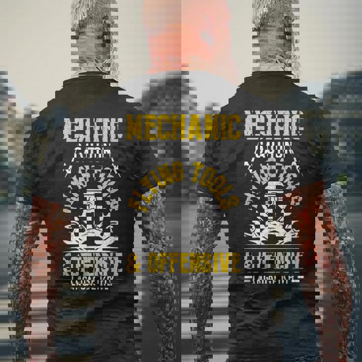 Mechanic Caution Flying Tools 自動車整備士 メンズTシャツ バックプリント 高齢者への贈り物