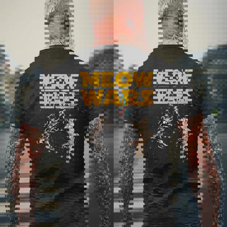 Meow Wars 猫好きのための面白いグラフィック メンズTシャツ バックプリント 高齢者への贈り物