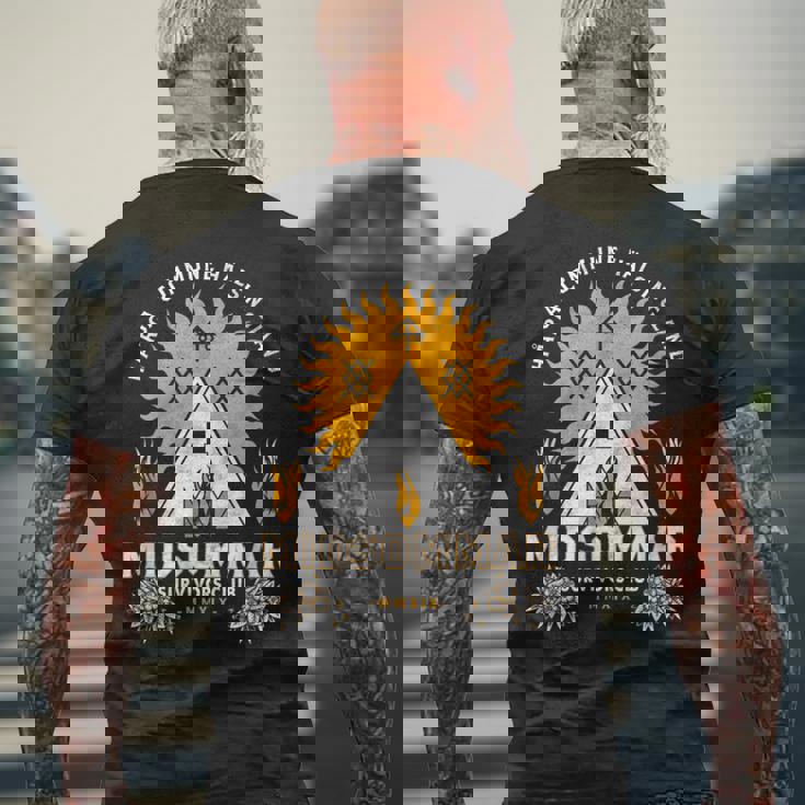 Midsommarurvival Club 怖いホラー サマーフェスティバル メンズTシャツ バックプリント 高齢者への贈り物