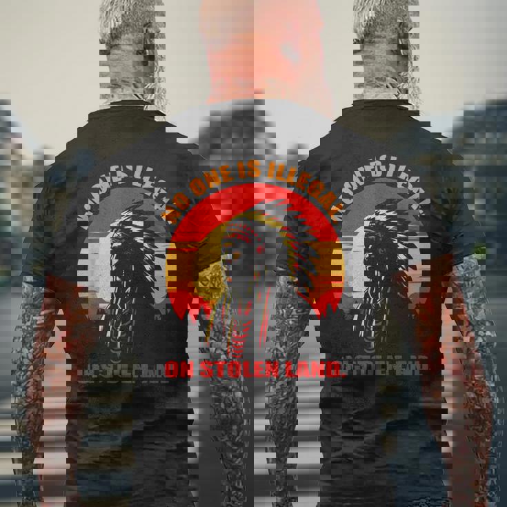 No One Is Illega、Ontolen Land、 メンズTシャツ バックプリント 高齢者への贈り物