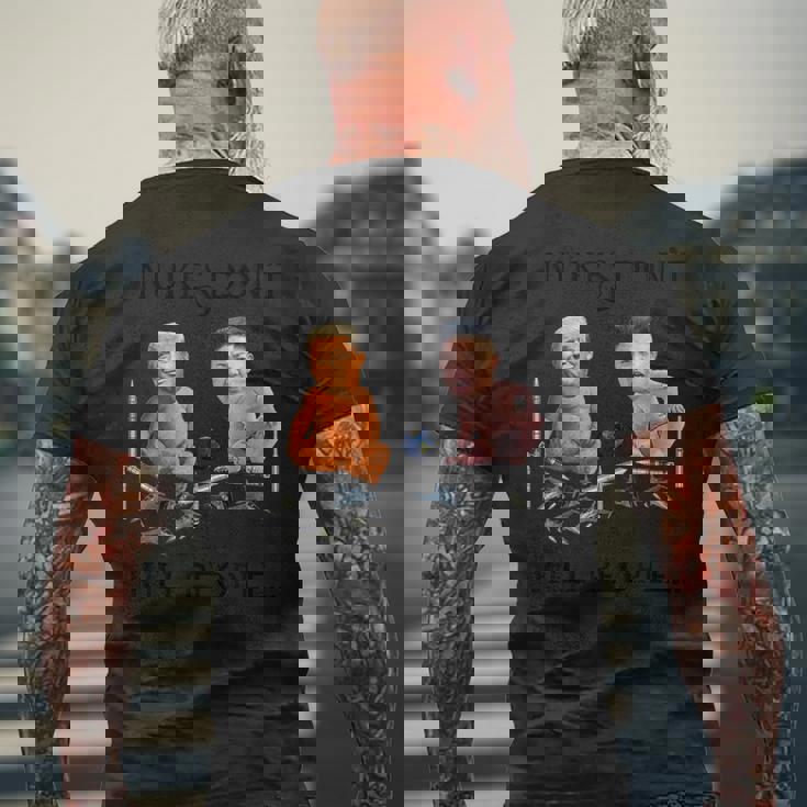 Nukes Don't Kill People…ドナルド・トランプとキム・ジョンウンティー メンズTシャツ バックプリント 高齢者への贈り物