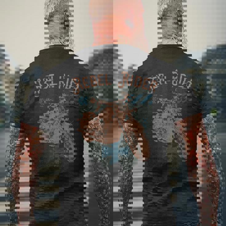 Rebel Rider オートバイ ビンテージ ロッカー バイカー メンズTシャツ バックプリント 高齢者への贈り物