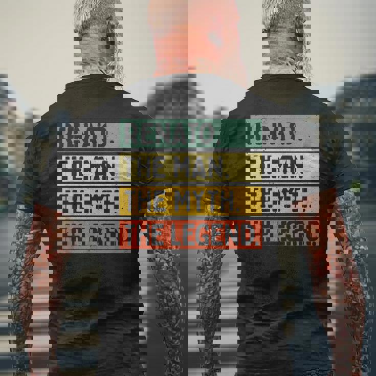 Renato The Man The Myth The Legendおかしな名言 メンズTシャツ バックプリント 高齢者への贈り物