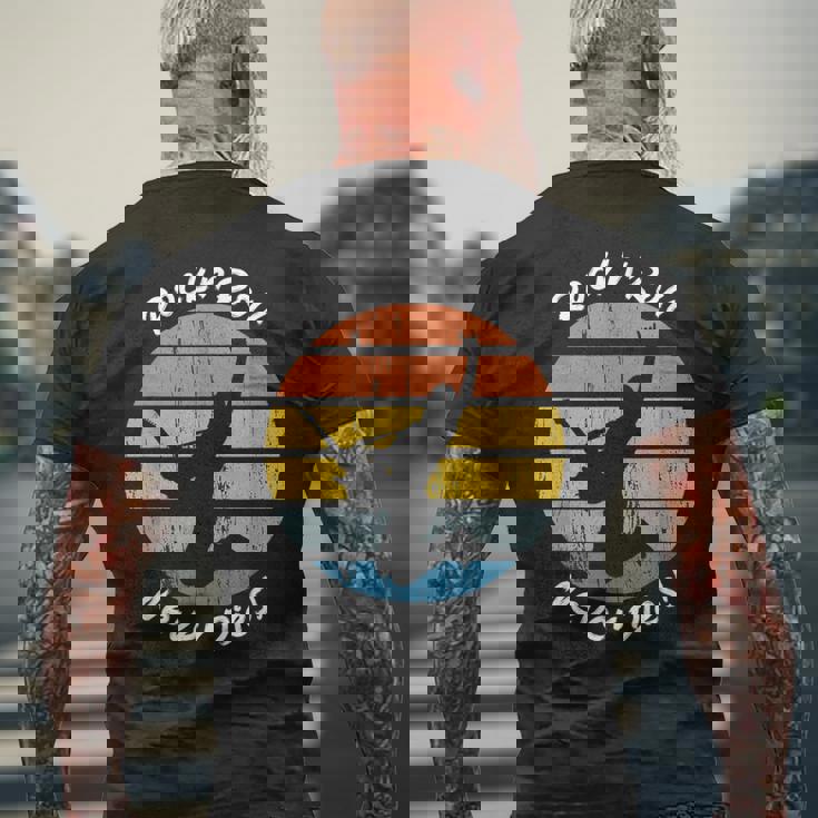 Rock 'N' Roll Never Die Rock 'N' Roll Never Dies デザイン メンズTシャツ バックプリント 高齢者への贈り物