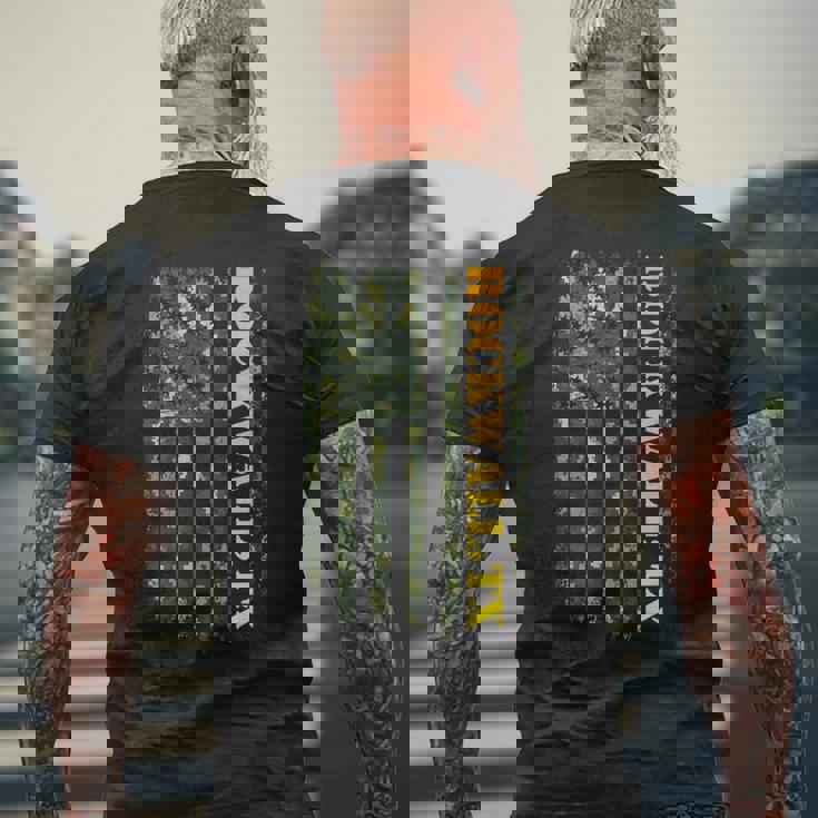 Rockwall Texas Camouflage Usa Flag メンズTシャツ バックプリント 高齢者への贈り物