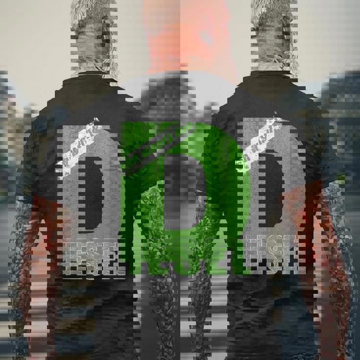 She Wants The Diesel Truck愛好家 メンズTシャツ バックプリント 高齢者への贈り物