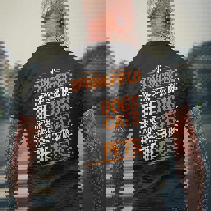 Springfieldでは、They Eating The Cats The Dogs The Pet メンズTシャツ バックプリント 高齢者への贈り物