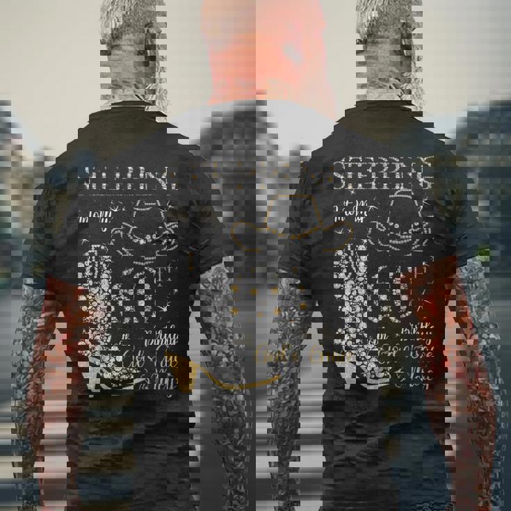 Steping Into My 60Th Birthday With God's Grace And Mercy メンズTシャツ バックプリント 高齢者への贈り物