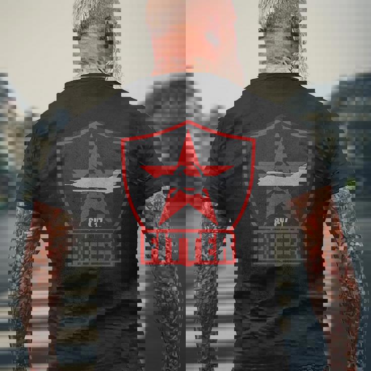 Su-17 Fitter メンズTシャツ バックプリント 高齢者への贈り物