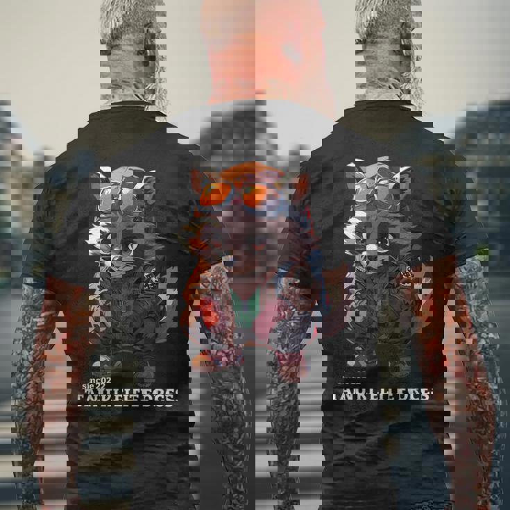 Tanuki Elite Forces No2 タヌキ精鋭部隊 かわいい狸 アニマル 動物 おもしろ 漢字 たぬき メンズTシャツ バックプリント 高齢者への贈り物