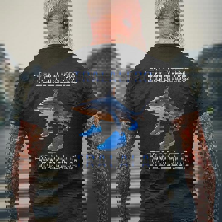 Tralalero Tralala イタリアンブレインレッドミーム メンズTシャツ バックプリント 高齢者への贈り物