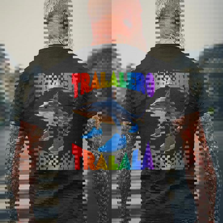 Tralalero Tralala イタリアンブレインロットミーム メンズTシャツ バックプリント 高齢者への贈り物