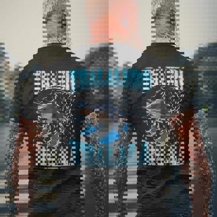 Tralalero Tralala 面白い イタリアン ブレイン ミーム ボーイズ キッズ メンズTシャツ バックプリント 高齢者への贈り物