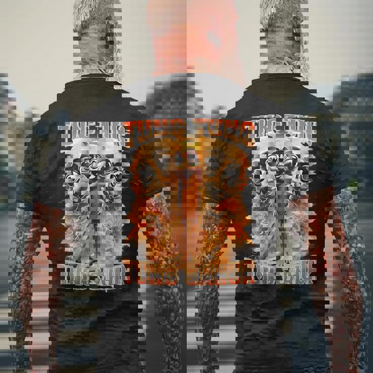 Tung Tung Tungahur イタリアのブレインロット、面白い野球バット メンズTシャツ バックプリント 高齢者への贈り物