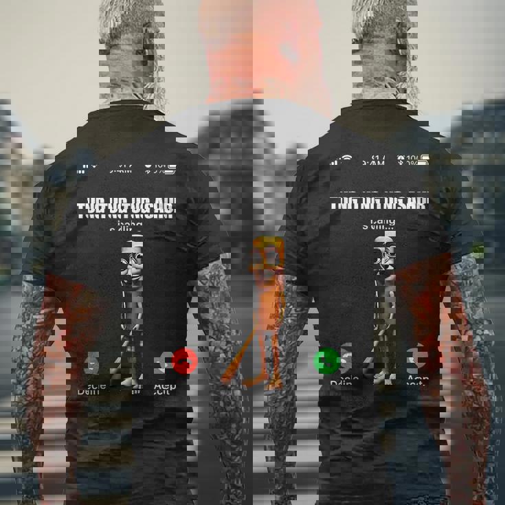 Tung Tung Tungahur-イタリアのブレインロットミーム メンズTシャツ バックプリント 高齢者への贈り物