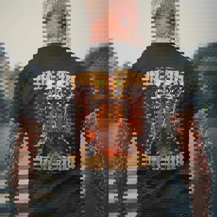 Tung Tungahur 面白い イタリアン ブレイン ミーム トゥン トゥン サフール メンズTシャツ バックプリント 高齢者への贈り物