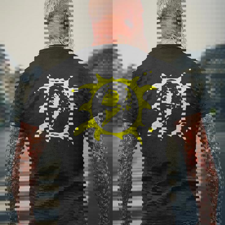 Viktor Tsoi ロックミュージシャン ロシアシネマ ギフト メンズTシャツ バックプリント 高齢者への贈り物