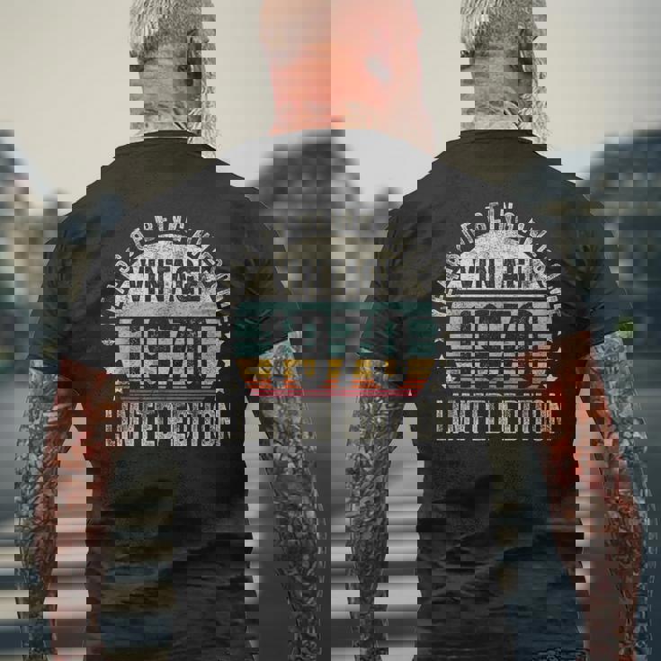 Vintage 1970For Retro 1970 Birthday メンズTシャツ バックプリント 高齢者への贈り物