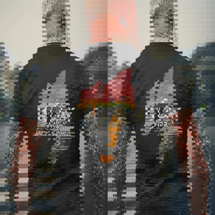 Whisky アイラ島のシングルモルトウイスキー メンズTシャツ バックプリント 高齢者への贈り物