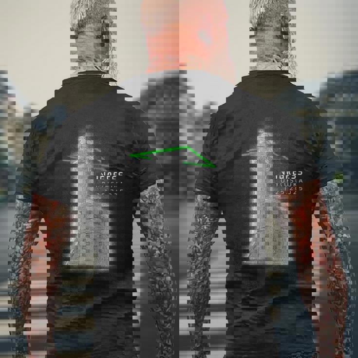 Yokosuka Lighthouse Enlightened 2025 メンズTシャツ バックプリント 高齢者への贈り物