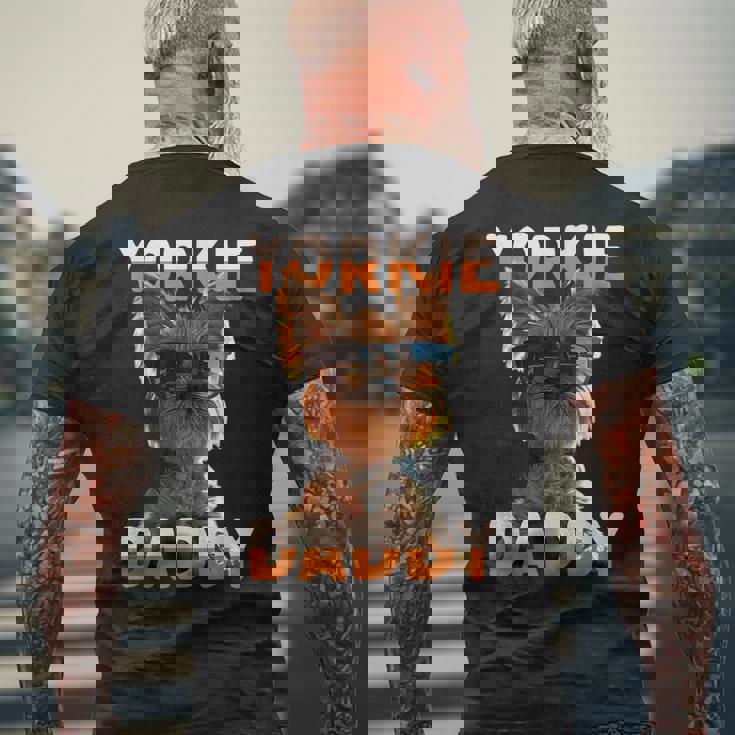 Yorkie Daddyヨーキー パパ 父の日 お父さん スウィート・ヨークシャー・テリア メンズTシャツ バックプリント 高齢者への贈り物