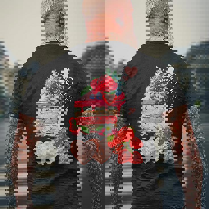 いちご ショートケーキ スイーツ デザート かわいい 春 お菓子、おしゃれ、パティシエ、ハート、カジュアル メンズTシャツ バックプリント 高齢者への贈り物