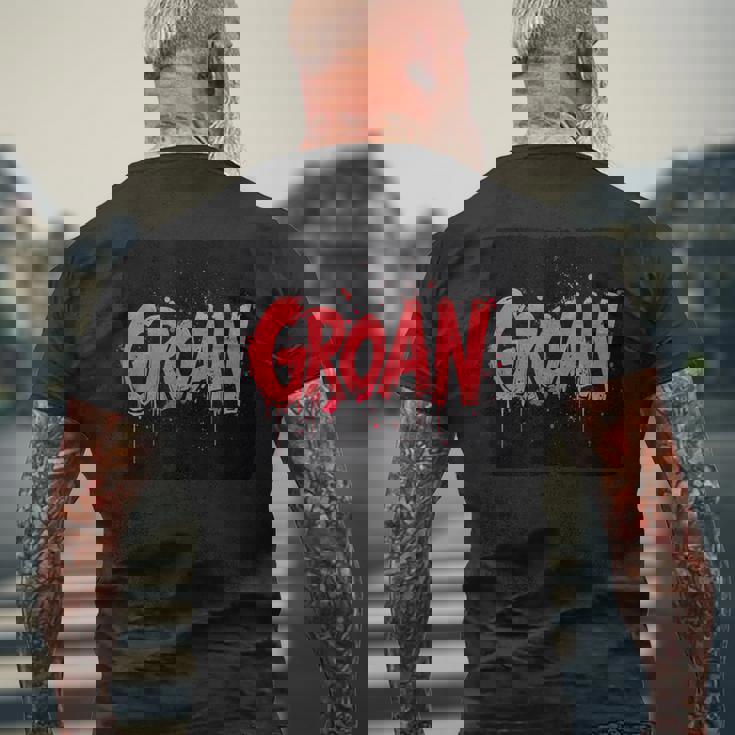 うめき声の衣装で苦労を表現しましょう。 メンズTシャツ バックプリント 高齢者への贈り物