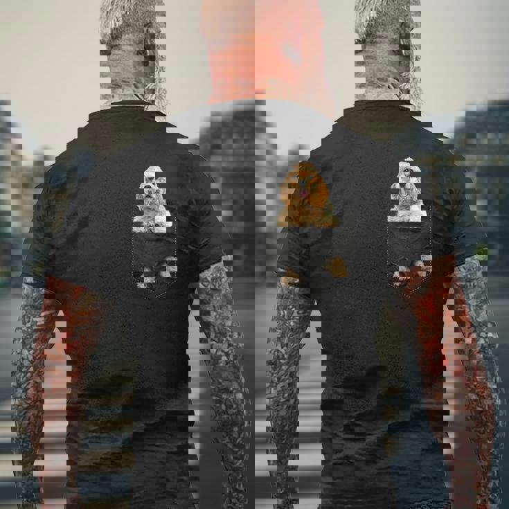 おかしなアメリカンコッカースパニエル ポケットに入った犬愛好家に メンズTシャツ バックプリント 高齢者への贈り物