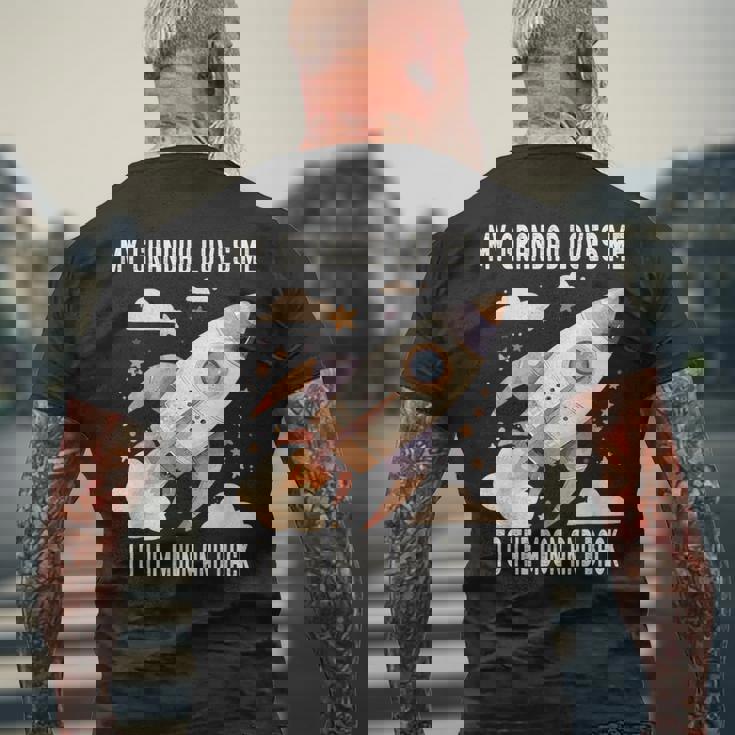 おじいちゃんは私を月まで愛して帰って メンズTシャツ バックプリント 高齢者への贈り物