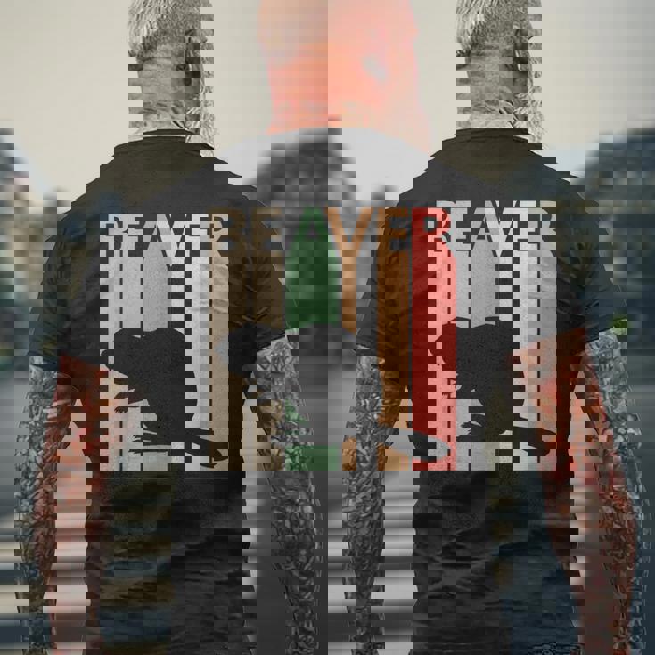 かわいいビーバーの動物 メンズTシャツ バックプリント 高齢者への贈り物