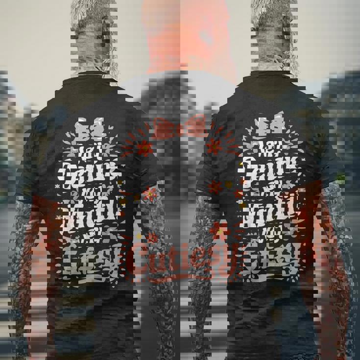 かわい子ちゃんの服はとても控えめで、とてもマインドフルで、とてもかわいいです。 メンズTシャツ バックプリント 高齢者への贈り物