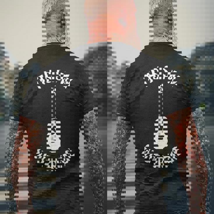 これは私のギターフェイスです ミュージシャン ギタリスト アコースティックギター メンズTシャツ バックプリント 高齢者への贈り物